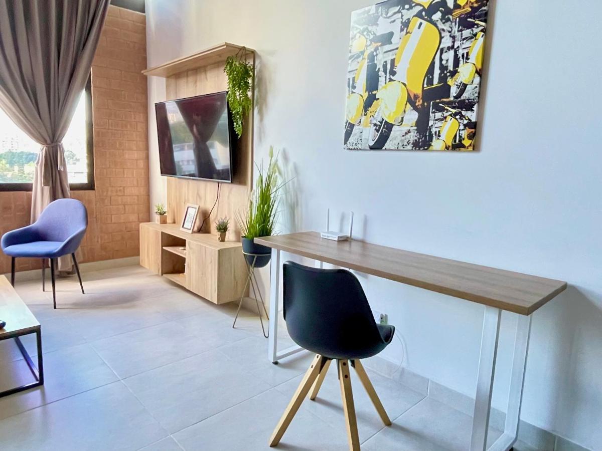 Apartamento En Laurels Medellín Esterno foto