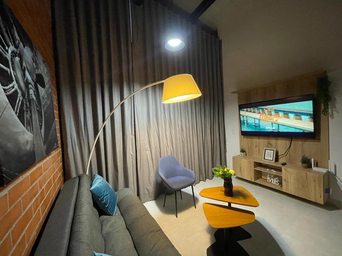 Apartamento En Laurels Medellín Esterno foto
